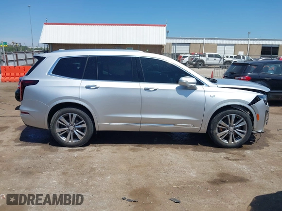 2020 Cadillac XT6 FWD Premium Luxury with VIN 1GYKPCRS1LZ188645, listed as a IAAI auction lot 40128169 with 39,957 mi miles. Bid and sale history available at carsss.com. Image 13.