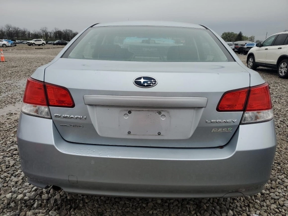 2013 Subaru Legacy 2.5i z VIN 4S3BMBA60D3026274, wystawiony jako Copart lot #51160175 z przebiegiem 68 026 mil mil oraz Szkoda całkowita • Salvage title. Historia ofert i sprzedaży dostępna na DreamBid. Obrazek 6.