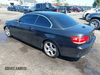 2008 BMW 3 Series 328i with VIN WBAWR33588P151628, listed as a IAAI auction lot 41922968 with 86,208 mi miles and . Bid and sale history available at carsss.com. Image 3.