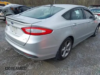 2015 Ford Fusion SE with VIN 3FA6P0HDXFR307381, listed as a IAAI auction lot 41928936 with 154,504 mi miles. Bid and sale history available at carsss.com. Image 4.