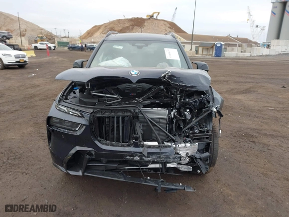 2025 BMW X7 M60i with VIN 5UX33EM08S9X65854, listed as a IAAI auction lot 41689675 with 2,595 mi miles. Bid and sale history available at carsss.com. Image 12.