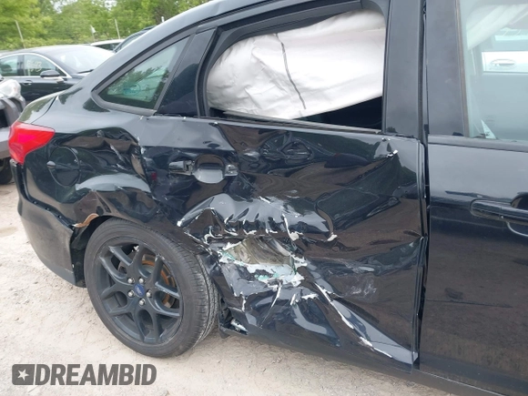 2016 Ford Focus SE с VIN 1FADP3F23GL244313, выставлен на аукционе IAAI как лот 42282622 с пробегом Не указан миль и . История ставок и продаж доступна на DreamBid. Изображение 6.