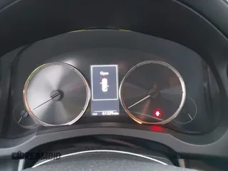 2017 Lexus IS 300 z VIN JTHCM1D27H5018978, wystawiony jako IAAI lot #38389583 z przebiegiem 61 329 mil mil oraz . Historia ofert i sprzedaży dostępna na DreamBid. Obrazek 7.