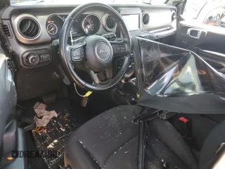 2020 Jeep Wrangler Unlimited Sport Altitude with VIN 1C4HJXDN7LW224107, listed as a Copart auction lot 61435715 with 38,151 mi miles and Salvage title. Bid and sale history available at DreamBid. Image 8.