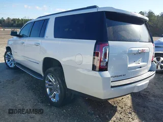 2017 GMC Yukon XL SLT z VIN 1GKS2GKC0HR207440, wystawiony jako IAAI lot #41715100 z przebiegiem 139 529 mil mil oraz . Historia ofert i sprzedaży dostępna na DreamBid. Obrazek 3.