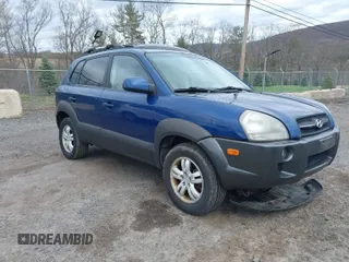 2006 Hyundai Tucson GLS with VIN KM8JN72D06U325677, listed as a IAAI auction lot 42065674 with 168,044 mi miles. Bid and sale history available at carsss.com. Image 1.