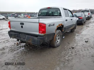 2006 Dodge Dakota ST with VIN 1D7HW28K76S507001, listed as a IAAI auction lot 41618353 with 127,825 mi miles and . Bid and sale history available at DreamBid. Image 4.