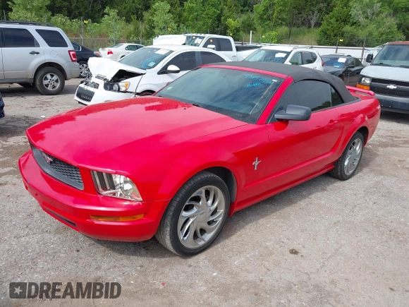 2005 Ford Mustang Deluxe with VIN 1ZVFT84N855183256, listed as a IAAI auction lot 42657956 with 166,398 mi miles and . Bid and sale history available at DreamBid. Image 2.