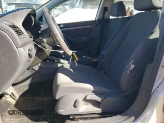 2007 Volkswagen Rabbit with VIN WVWDS71KX7W052439, listed as a Copart auction lot 42151354 with 95,865 mi miles and Salvage title. Bid and sale history available at DreamBid. Image 7.