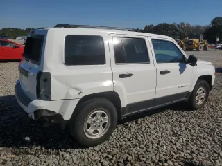 2014 Jeep Patriot Sport with VIN 1C4NJPBA5ED550294, listed as a Copart auction lot 77843854 with 204,233 mi miles and Salvage Title. Bid and sale history available at carsss.com. Image 3.