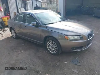 2007 Volvo S80 I6 z VIN YV1AS982071034477, wystawiony jako IAAI lot #41851434 z przebiegiem 20 399 mil mil oraz . Historia ofert i sprzedaży dostępna na DreamBid. Obrazek 1.