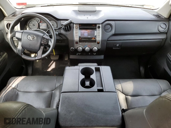 2014 Toyota Tundra SR z VIN 5TFUM5F14EX056119, wystawiony jako Copart lot #58779045 z przebiegiem 223 035 mil mil oraz Czysty tytuł • Clean title. Historia ofert i sprzedaży dostępna na DreamBid. Obrazek 8.