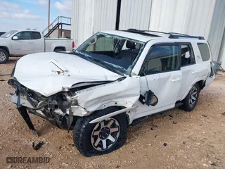 2019 Toyota 4Runner SR5 with VIN JTEBU5JR2K5616582, listed as a IAAI auction lot 41159029 with 1 mi miles. Bid and sale history available at carsss.com. Image 14.
