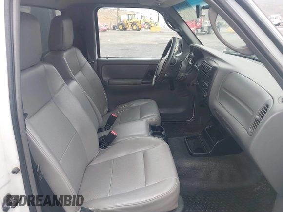 2011 Ford Ranger XL z VIN 1FTKR1AE5BPA25632, wystawiony jako IAAI lot #41507603 z przebiegiem 147 822 mil mil oraz . Historia ofert i sprzedaży dostępna na DreamBid. Obrazek 5.