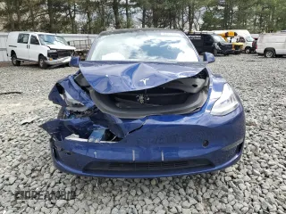 2024 Tesla Model Y Performance z VIN 7SAYGDEF6RA268195, wystawiony jako Copart lot #53211075 z przebiegiem Nie podano mil oraz Szkoda całkowita • Salvage title. Historia ofert i sprzedaży dostępna na DreamBid. Obrazek 5.