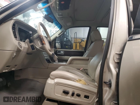 2008 Lincoln Navigator with VIN 5LMFU28548LJ12295, listed as a Copart auction lot 45897995 with 210,181 mi miles and Clean title. Bid and sale history available at DreamBid. Image 7.