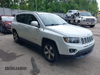 2016 Jeep Compass High Altitude z VIN 1C4NJDEB0GD546305, wystawiony jako IAAI lot #42371770 z przebiegiem 158 486 mil mil oraz . Historia ofert i sprzedaży dostępna na DreamBid. Obrazek 1.