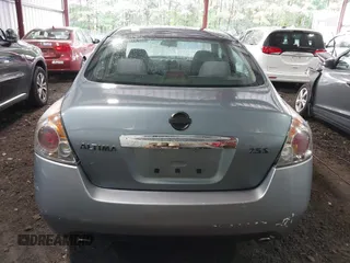 2011 Nissan Altima 2.5 S with VIN 1N4AL2AP9BN479047, listed as a IAAI auction lot 40429411 with 195,352 mi miles. Bid and sale history available at carsss.com. Image 17.