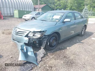 2011 Toyota Camry LE z VIN 4T1BF3EK5BU644099, wystawiony jako IAAI lot #42496119 z przebiegiem 143 958 mil mil oraz . Historia ofert i sprzedaży dostępna na DreamBid. Obrazek 2.
