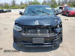 2023 Volkswagen Tiguan SE R-Line Black with VIN 3VV8B7AX3PM141106, listed as a Copart auction lot 62381835 with 18,153 mi miles and Salvage title. Bid and sale history available at DreamBid. Image 5.