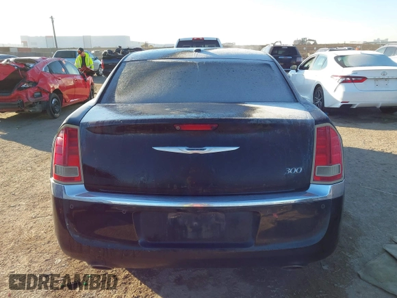 2011 Chrysler 300 Limited with VIN 2C3CA5CG2BH598580, listed as a IAAI auction lot 41330840 with 185,821 mi miles. Bid and sale history available at carsss.com. Image 16.
