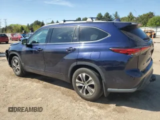2022 Toyota Highlander XLE with VIN 5TDGZRBH8NS573003, listed as a Copart auction lot 56254485 with 19,293 mi miles and Salvage title. Bid and sale history available at DreamBid. Image 2.