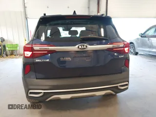 2021 Kia Seltos EX with VIN KNDERCAAXM7184266, listed as a IAAI auction lot 41613765 with 45,742 mi miles. Bid and sale history available at carsss.com. Image 16.