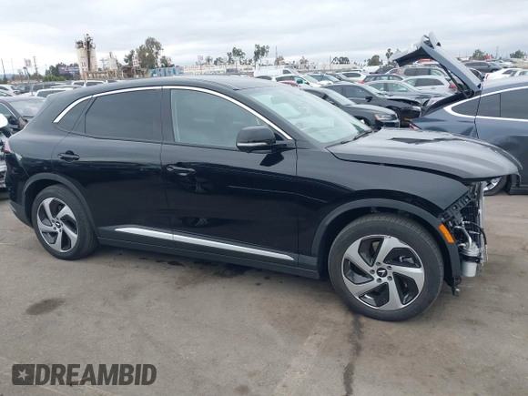2023 VinFast VF 8 Eco с VIN RLLV1AEB6PH002615, выставлен на аукционе IAAI как лот 40965779 с пробегом 12 872 миль миль и . История ставок и продаж доступна на DreamBid. Изображение 14.