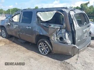 2007 Chevrolet Suburban LS with VIN 1GNFC16J77R260500, listed as a IAAI auction lot 42787990 with 167,163 mi miles and . Bid and sale history available at DreamBid. Image 3.