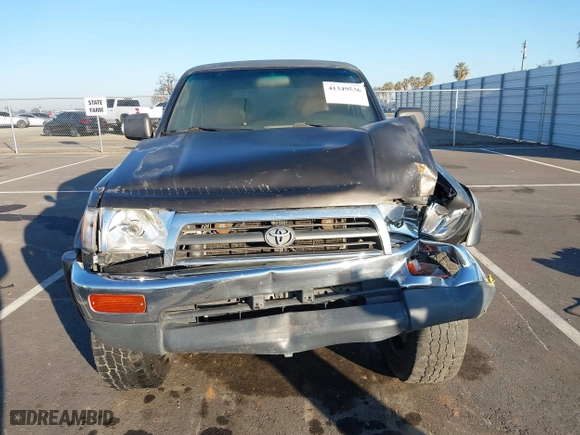 1998 Toyota 4Runner Limited with VIN JT3HN87R0W0189611, listed as a IAAI auction lot 41349536 with 280,276 mi miles. Bid and sale history available at carsss.com. Image 12.