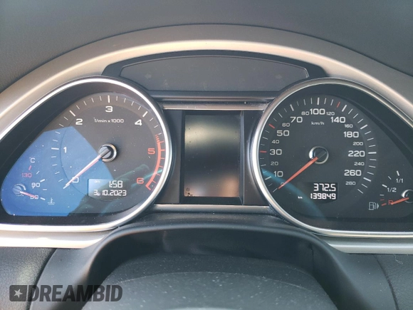 2015 Audi Q7 3.0L TDI Vorsprung Edition with VIN WA1WMCFEXFD025325, listed as a Copart auction lot 70868943 with 139,849 mi miles. Bid and sale history available at carsss.com. Image 9.