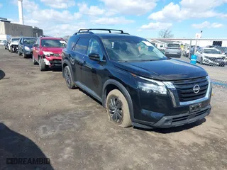 2022 Nissan Pathfinder SV with VIN 5N1DR3BD8NC201915, listed as a IAAI auction lot 41676768 with 28,772 mi miles. Bid and sale history available at carsss.com. Image 1.