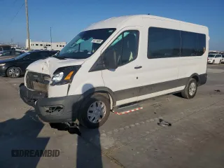 2022 Ford Transit Passenger XL z VIN 1FBAX2C81NKA26006, wystawiony jako Copart lot #43716065 z przebiegiem 40 223 mil mil oraz Szkody całkowita. Historia ofert i sprzedaży dostępna na DreamBid. Obrazek 1.