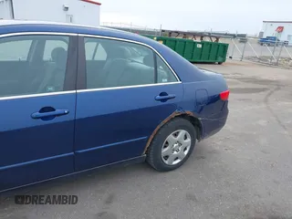 2005 Honda Accord LX z VIN 1HGCM56475A028423, wystawiony jako IAAI lot #41940782 z przebiegiem 265 543 mil mil oraz . Historia ofert i sprzedaży dostępna na DreamBid. Obrazek 6.