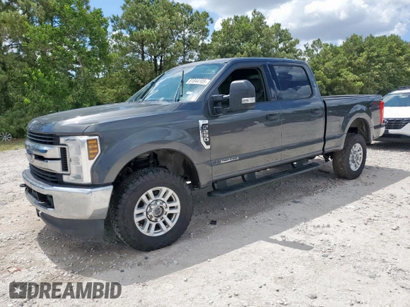 2019 Ford F-250 XL with VIN 1FT7W2BT3KEE86518, listed as a Copart auction lot 61844105 with 159,428 mi miles and Non repairable. Bid and sale history available at DreamBid. Image 1.