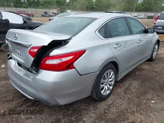 2017 Nissan Altima SL with VIN 1N4AL3AP9HC286908, listed as a IAAI auction lot 42507991 with 116,826 mi miles and . Bid and sale history available at DreamBid. Image 4.