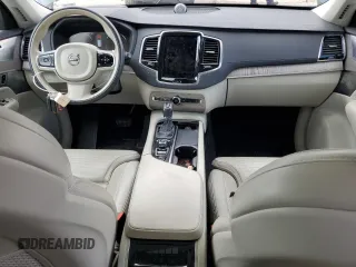 2021 Volvo XC90 Inscription с VIN YV4A221L9M1681162, выставлен на аукционе Copart как лот 56593655 с пробегом 49 393 миль миль и Списание • Salvage title. История ставок и продаж доступна на DreamBid. Изображение 8.