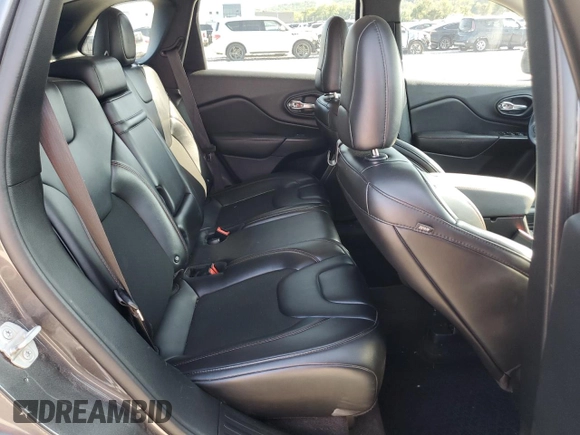 2019 Jeep Cherokee Trailhawk Elite with VIN 1C4PJMBX8KD107404, listed as a Copart auction lot 70588724 with 112,540 mi miles and Salvage Title. Bid and sale history available at carsss.com. Image 11.