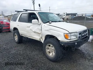 1999 Toyota 4Runner SR5 z VIN JT3HN86R7X0221439, wystawiony jako IAAI lot #41998665 z przebiegiem 338 011 mil mil oraz . Historia ofert i sprzedaży dostępna na DreamBid. Obrazek 1.