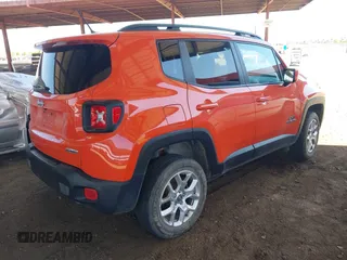 2017 Jeep Renegade Latitude z VIN ZACCJBBB5HPE78859, wystawiony jako IAAI lot #42206353 z przebiegiem 93 613 mil mil oraz . Historia ofert i sprzedaży dostępna na DreamBid. Obrazek 4.