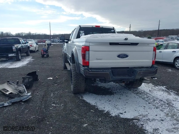 2019 Ford Super Duty F-250 SRW XL with VIN 1FT7W2BT5KEC16559, listed as a IAAI auction lot 41353855 with 158,988 mi miles. Bid and sale history available at carsss.com. Image 3.