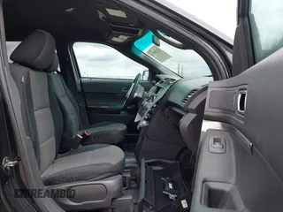 2013 Ford Police Interceptor Utility z VIN 1FM5K8AR6DGC72895, wystawiony jako IAAI lot #42239370 z przebiegiem 210 128 mil mil oraz . Historia ofert i sprzedaży dostępna na DreamBid. Obrazek 5.