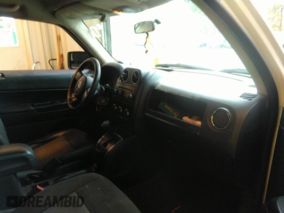 2012 Jeep Patriot Sport with VIN 1C4NJPBA3CD722481, listed as a IAAI auction lot 31743406 with 83,498 mi miles and . Bid and sale history available at DreamBid. Image 5.