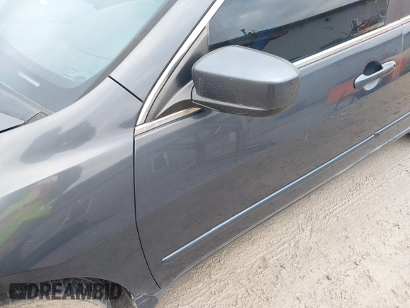 2003 Honda Accord LX z VIN 1HGCM56343A070391, wystawiony jako IAAI lot #41845069 z przebiegiem 297 781 mil mil oraz . Historia ofert i sprzedaży dostępna na DreamBid. Obrazek 15.