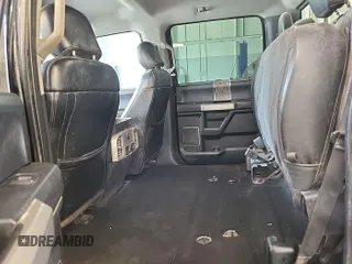 2019 Ford F-250 XL z VIN 1FT7W2BT0KED41596, wystawiony jako IAAI lot #42785422 z przebiegiem 246 034 mil mil oraz . Historia ofert i sprzedaży dostępna na DreamBid. Obrazek 21.