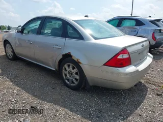 2007 Ford Five Hundred SEL with VIN 1FAHP24107G117596, listed as a IAAI auction lot 42516507 with Not provided miles and . Bid and sale history available at DreamBid. Image 3.