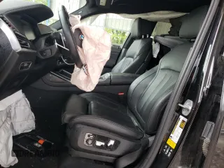 2020 BMW X7 M50i z VIN 5UXCX6C06LLE35455, wystawiony jako Copart lot #54965075 z przebiegiem Nie podano mil oraz Szkoda całkowita • Salvage title. Historia ofert i sprzedaży dostępna na DreamBid. Obrazek 7.