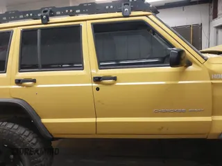 2001 Jeep Cherokee Sport with VIN 1J4FF48S41L580319, listed as a IAAI auction lot 42064564 with 257,534 mi miles and . Bid and sale history available at DreamBid. Image 13.