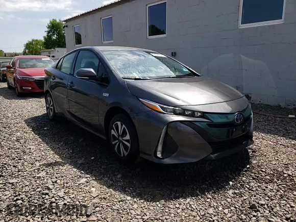 2017 Toyota Prius Plus z VIN JTDKARFP8H3034373, wystawiony jako Copart lot #54843745 z przebiegiem 71 600 mil mil oraz Szkoda całkowita • Salvage title. Historia ofert i sprzedaży dostępna na DreamBid. Obrazek 15.