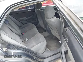 2004 Honda Accord LX z VIN 1HGCM563X4A056898, wystawiony jako IAAI lot #42437737 z przebiegiem 218 946 mil mil oraz . Historia ofert i sprzedaży dostępna na DreamBid. Obrazek 8.